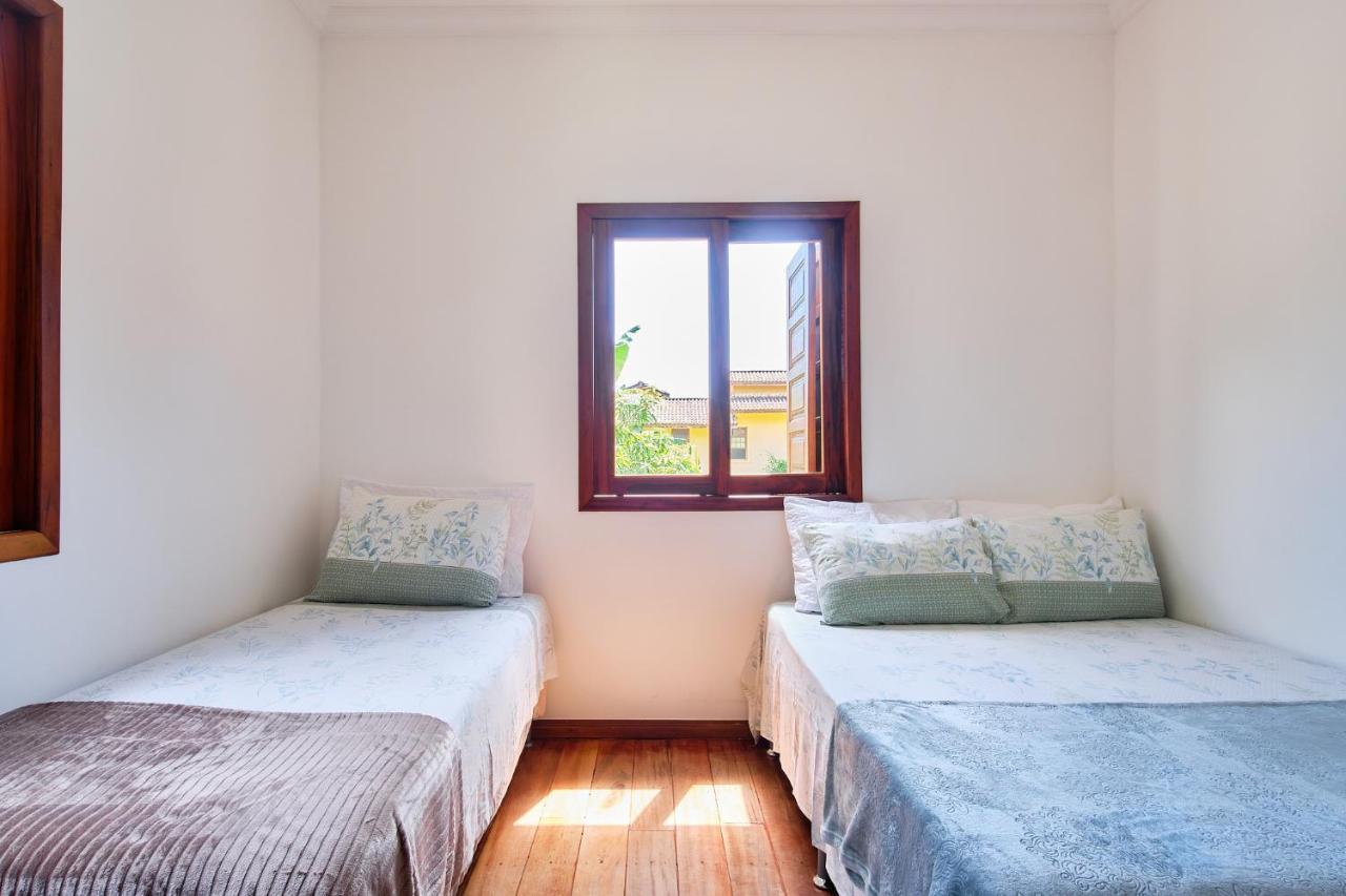 Casa Petunia Com Ar E Piscina Perto Do Centro Villa Araquari Kültér fotó