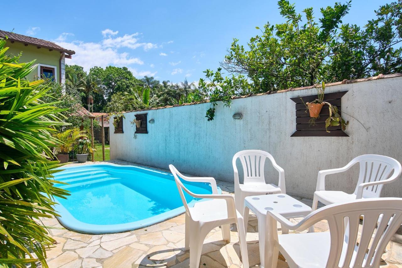Casa Petunia Com Ar E Piscina Perto Do Centro Villa Araquari Kültér fotó