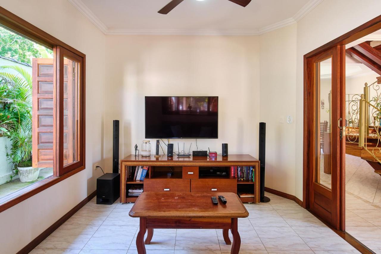 Casa Petunia Com Ar E Piscina Perto Do Centro Villa Araquari Kültér fotó
