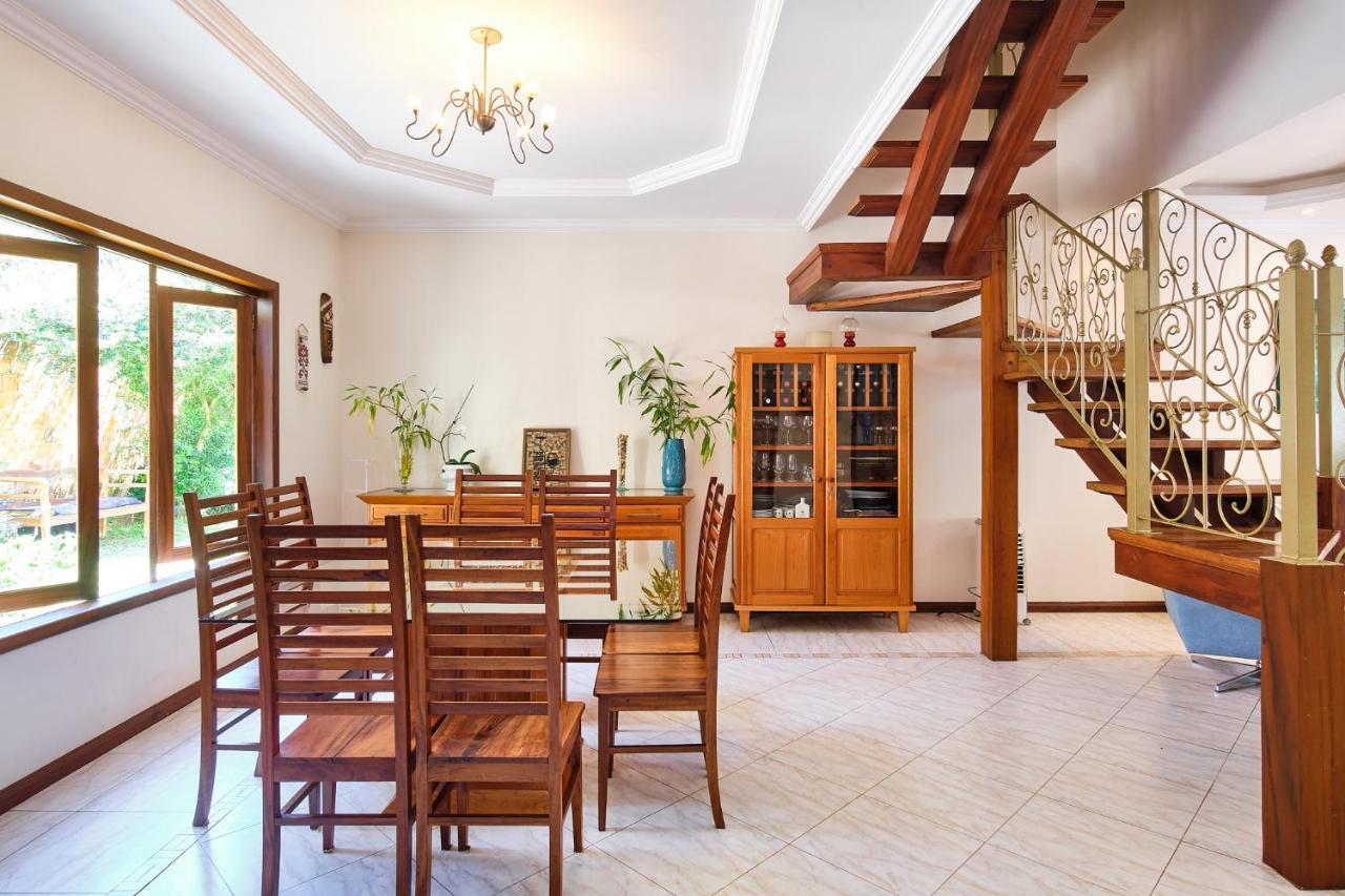 Casa Petunia Com Ar E Piscina Perto Do Centro Villa Araquari Kültér fotó
